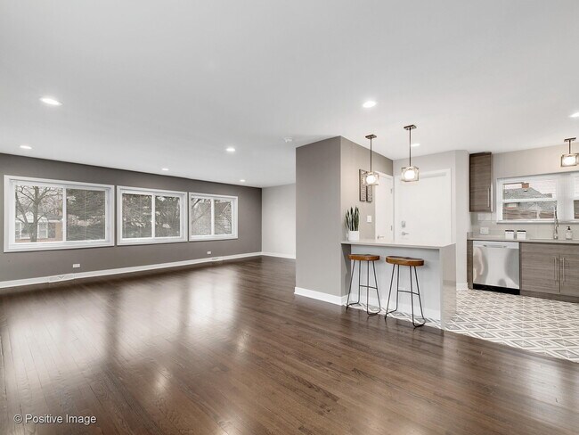 Foto del edificio - 510 Forest Ave