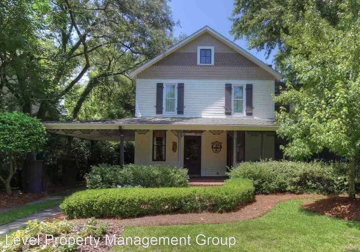 Primary Photo - 4 br, 4 bath House - 117 Fairhope Ave.