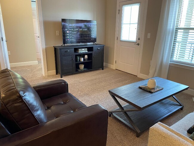 Foto del edificio - 700 Zumstein Ln