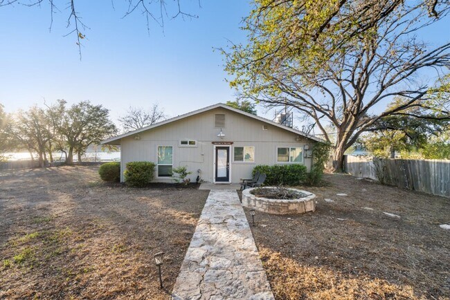 Building Photo - 17137 Rocky Ridge Rd