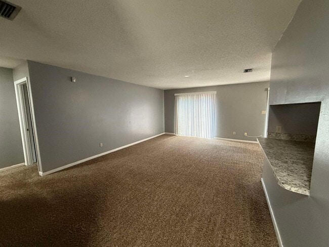 Building Photo - 258 N Villas Ct