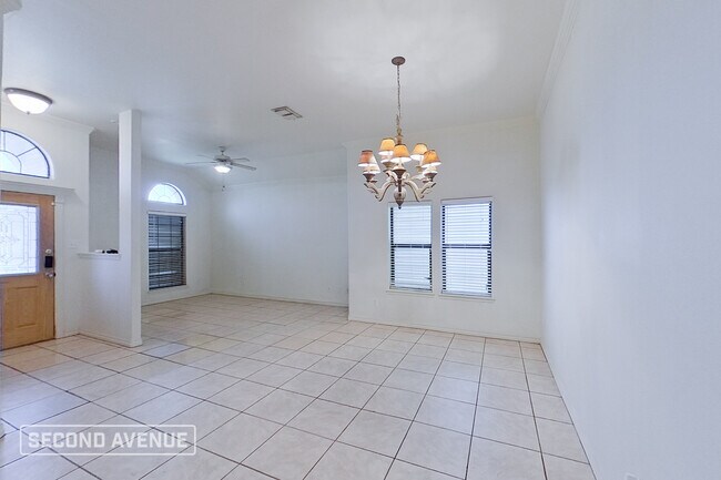 Foto del edificio - 6821 Windfilled Cir