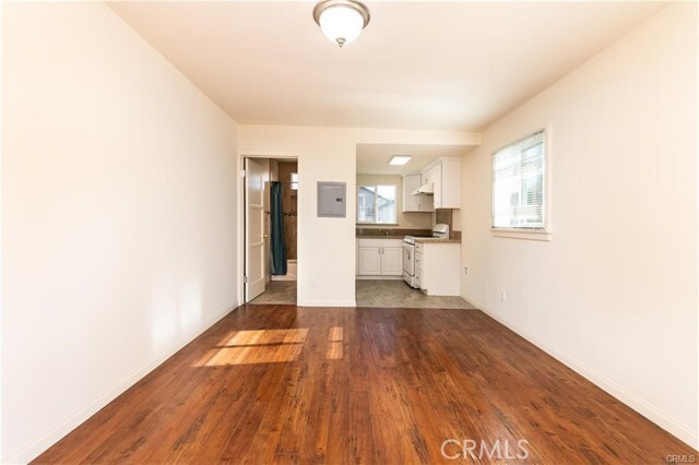 Building Photo - 229 Mayflower Ave