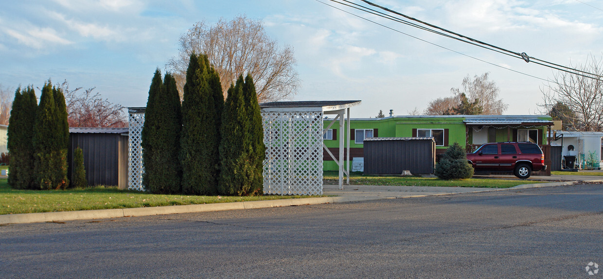 Foto del edificio - Pioneer Village