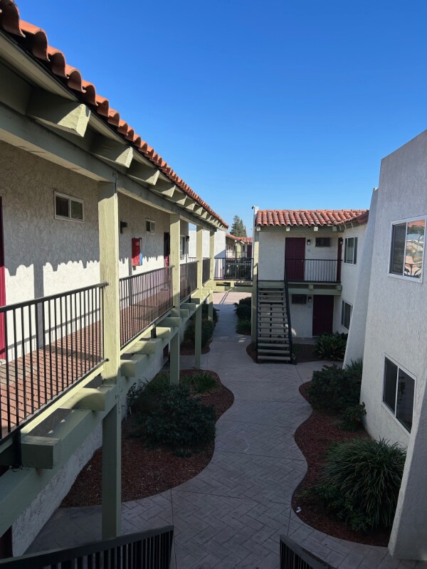 Foto del edificio - 131 S Magnolia Ave