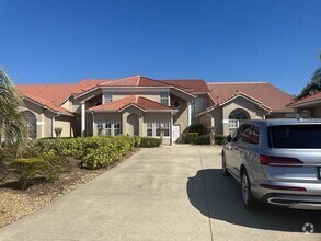 Building Photo - 1727 St Tropez Ct