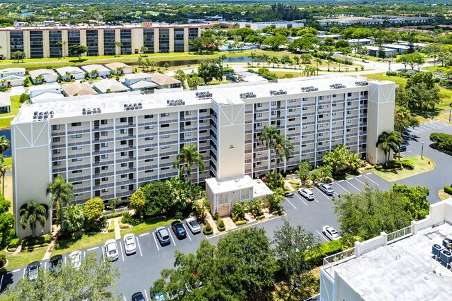 Foto del edificio - 7290 Kinghurst Dr