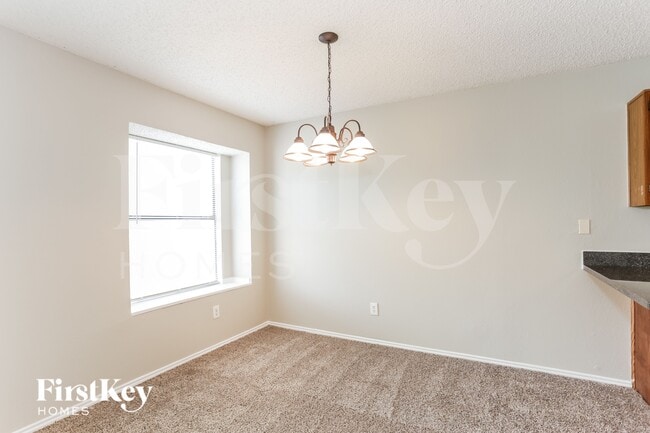 Building Photo - 6505 Pilgrim Ln