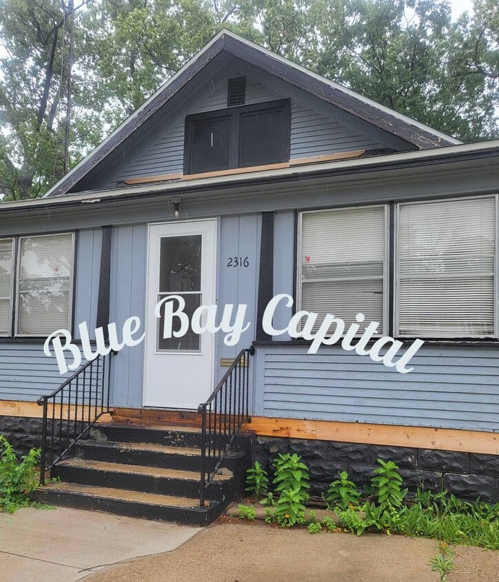 Primary Photo - 2 bedroom, 1 bath house