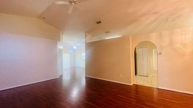 Building Photo - LO 10602 Rainbow Trout Court Orlando FL 32825