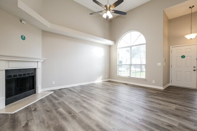 Foto del edificio - 5356 Village Way