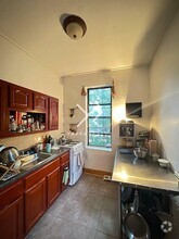 Building Photo - 807 St Johns Pl