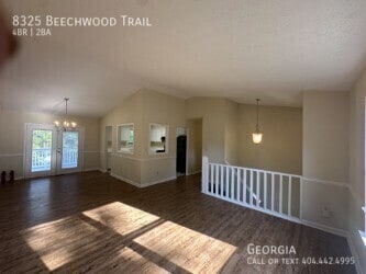 Foto del edificio - 8325 Beechwood Ct