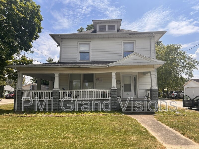 Primary Photo - 216 Polk Ave