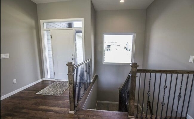 Building Photo - 240 N 32nd St