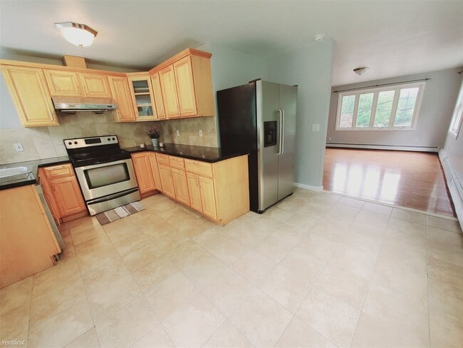 Building Photo - 2 br, 1.5 bath Townhome - 93 N Taylor Ave ...