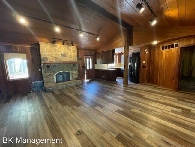 Foto del edificio - 2 br, 2.5 bath House - 572 E Sycamore Street