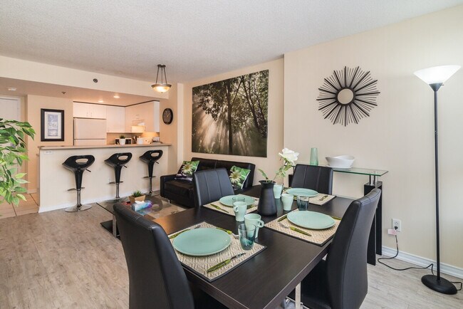 Building Photo - 1191 Rue Saint-Dominique