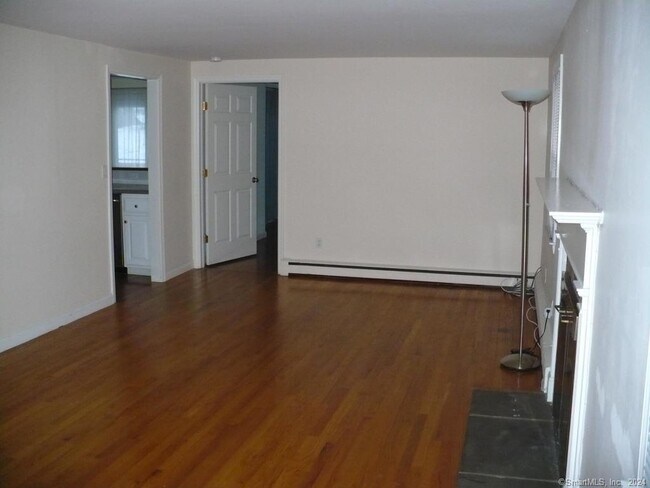 Building Photo - 174 Hollow Tree Ridge Rd