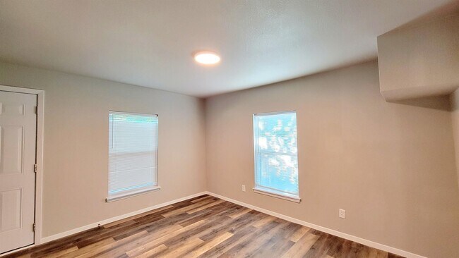 Foto del edificio - 1221 Stanford St