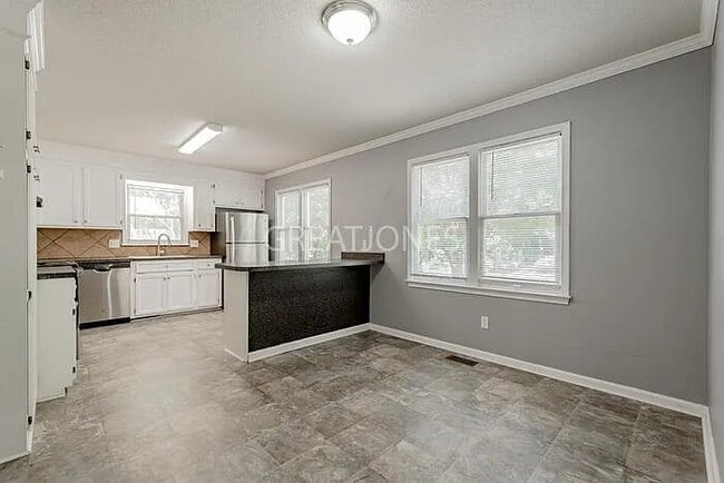 Building Photo - 105 W Sparrowood Run