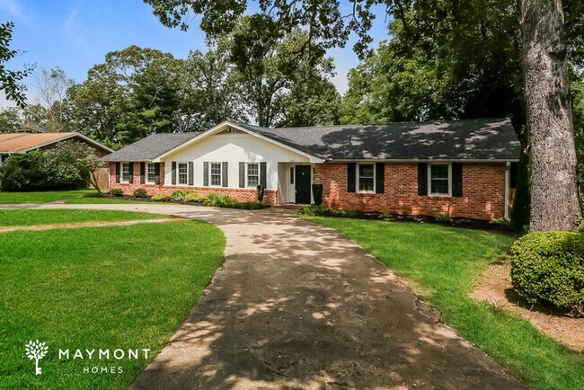 Foto del edificio - 512 Brooks Rd