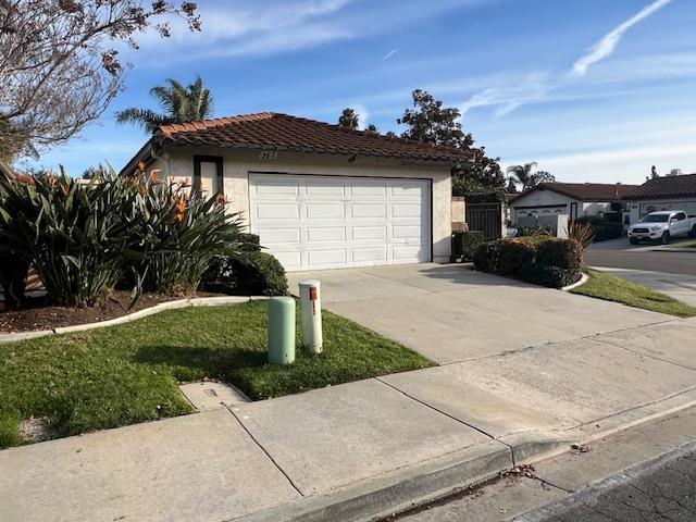 Foto del edificio - 4765 Mayten Ct