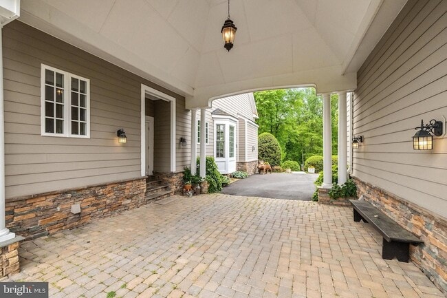 Photo - 23533 Light Horse Ct House