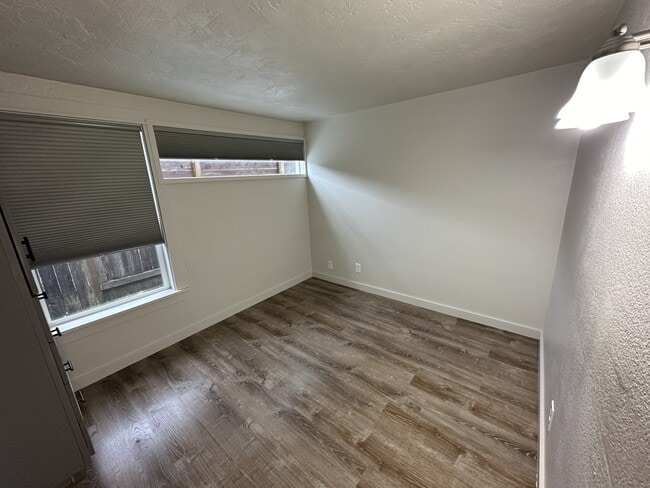 Foto del edificio - 3025 Bailey Ln