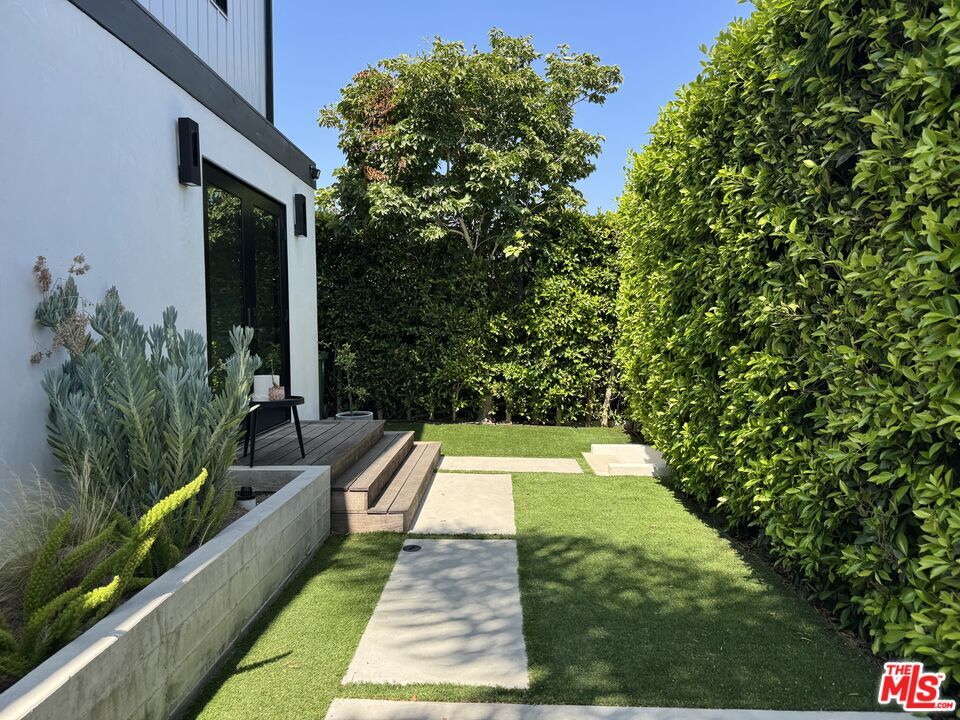 Foto principal - 1136 Van Buren Ave