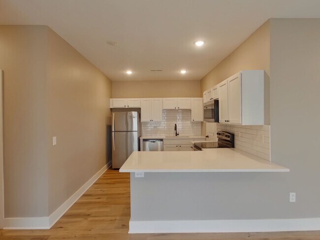 Foto del edificio - 6814 W White Pne St