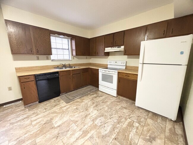 Foto del edificio - 528 Broadway Ave