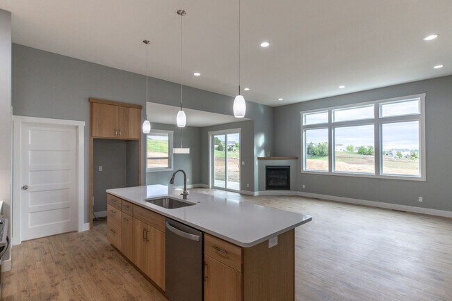 Foto del edificio - Beautiful 4bed 2bath home on Military Hill!