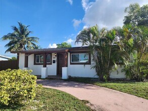 Building Photo - 845 NW 199th St