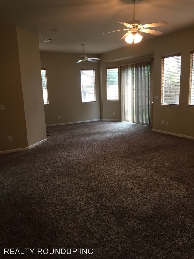 Building Photo - 3 br, 2 bath House - 970 Caversham Way