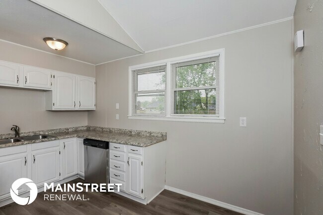 Foto del edificio - 7300 Betsy Ross Dr