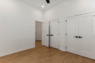 Interior Photo - Flyway Crossings