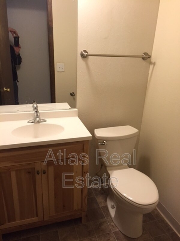 Foto del edificio - 4511 Driftwood Pl