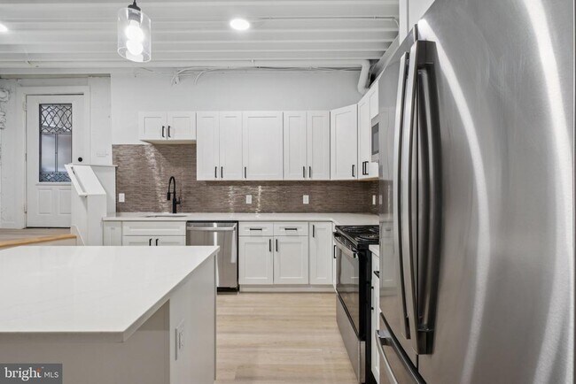 Foto del edificio - 1116 N Bodine St