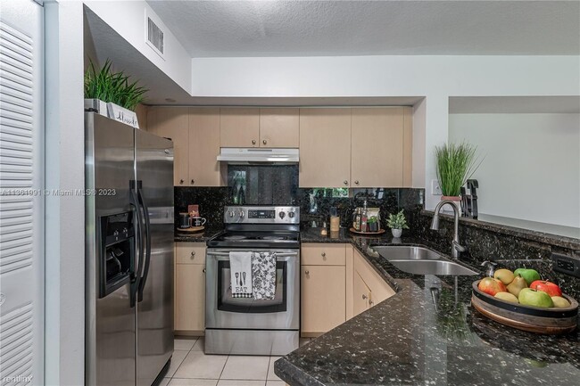 Building Photo - 2 br, 2 bath Condo - 4280 San Marino Blvd