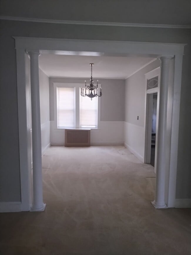 Building Photo - 408 Lyndhurst St