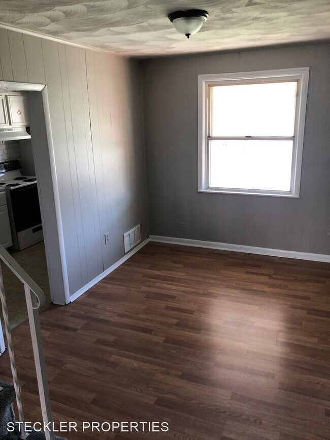Building Photo - 2 br, 1 bath House - 1929 Armco Way