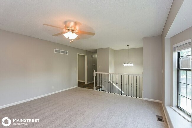 Building Photo - 212 E Connie St, Lansing, KS 66043