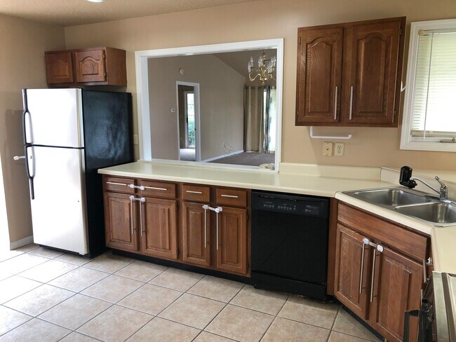 Building Photo - 4802 Bethel St