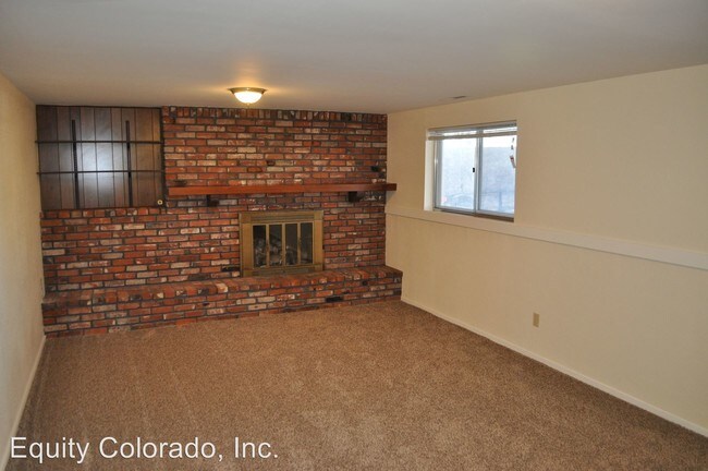 Building Photo - 1935 Berkshire Ln