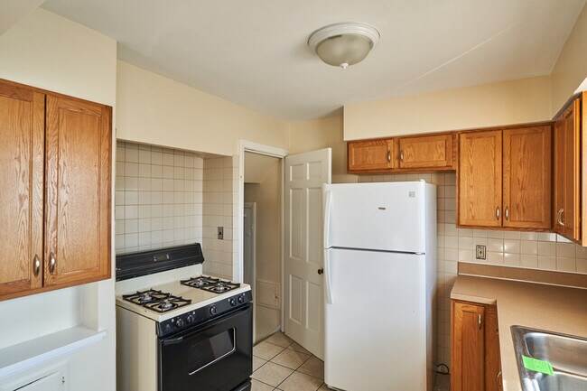 Foto del edificio - 1364 Churchill Rd