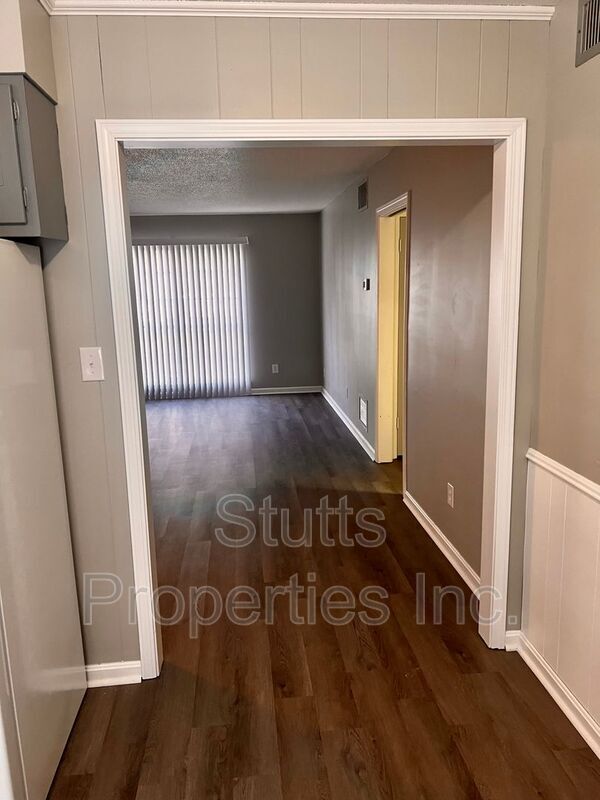 1975 Darby Dr Unit D5, Florence, AL 35630 Condo for Rent in Florence