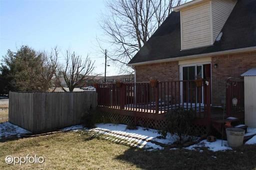Building Photo - 501 Hickory Ln