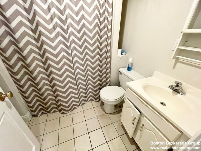 Foto del edificio - 733 Parker St