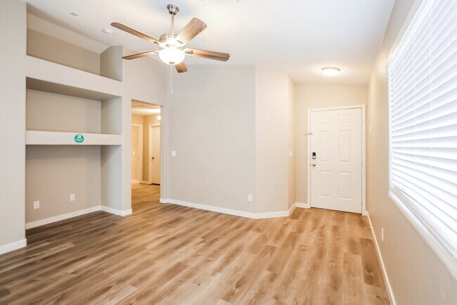 Building Photo - 5532 Eagle Claw Ave